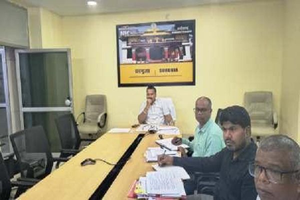 राशनकार्डधारी परिवारों को 03 माह का एकमुश्त राशन वितरण किये जाने हेतु समुचित व्यवस्था सुनिश्चित करें : रीना कंगाले
