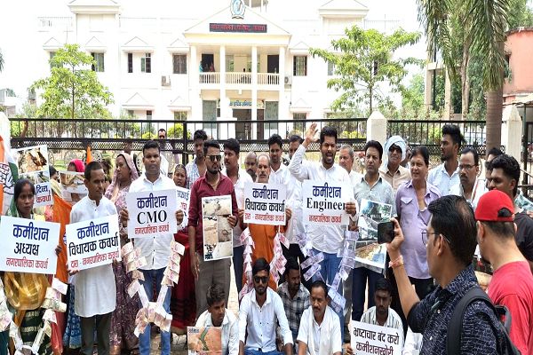  "सफाई से लेकर सड़क तक, हर काम में कमीशन &ndash; नगर पालिका में खुला भ्रष्टाचार!"