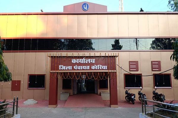 जनभागीदारी से स्वच्छता के उच्च मानक निर्धारित कर सकती हैं ग्राम पंचायतें : सीईओ