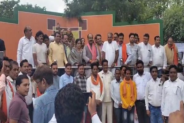 सारंगढ़ में डिप्टी सीएम साव ने किया विकास कार्यों का लोकार्पण व शिलान्यास