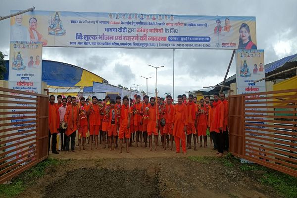 कांवड़ियों की सेवा और सत्कार का पुण्य अवसर हमारे लिए परम सौभाग्य की बात है : भावना बोहरा 