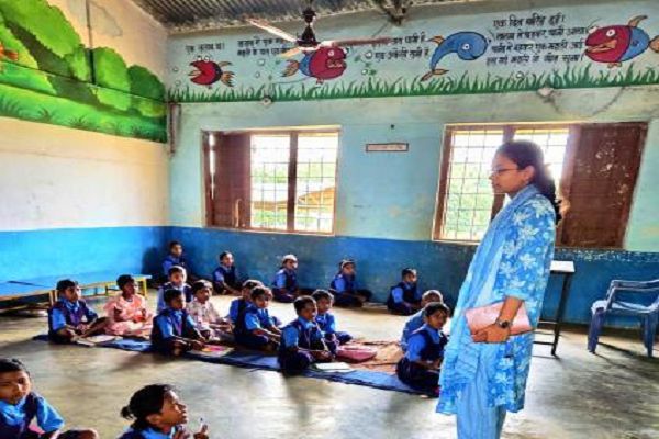 जिले की शिक्षा व्यवस्था को दुरूस्त करने लगातार निरीक्षण जारी, 5 शिक्षकों को शोकाज नोटिस जारी