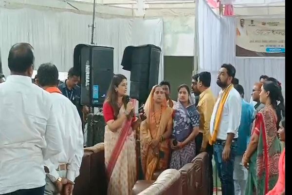  आकांक्षा हाट मेला बना अव्यवस्थाओं का अड्डा