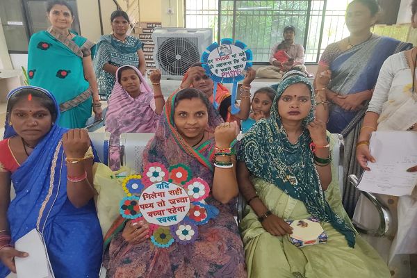  हमर अस्पताल कवर्धा में रक्षाबंधन के साथ मनाया गया प्रधानमंत्री सुरक्षित मातृत्व अभियान