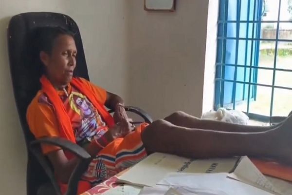 चड्डा पहन कर स्कूल पहुंचा नशे में धुत हेडमास्टर, DEO ने किया निलंबित