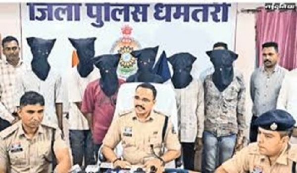 बुजुर्ग की चाकू मारकर हत्या करने वाले 6 नकाबपोश गिरफ्तार