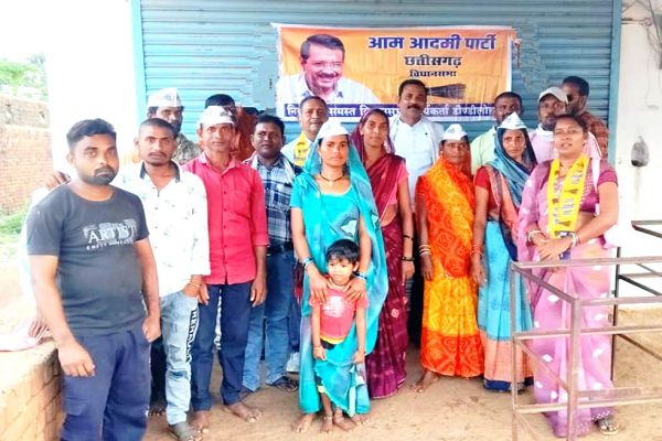  आम आदमी पार्टी की बैठक में संगठन विस्तार और समस्याओं पर चर्चा