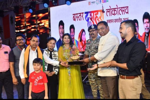 लालबाग मैदान में गूंजी पवनदीप और चेतना की आवाज, जनजातीय संस्कृति ने मन मोहा