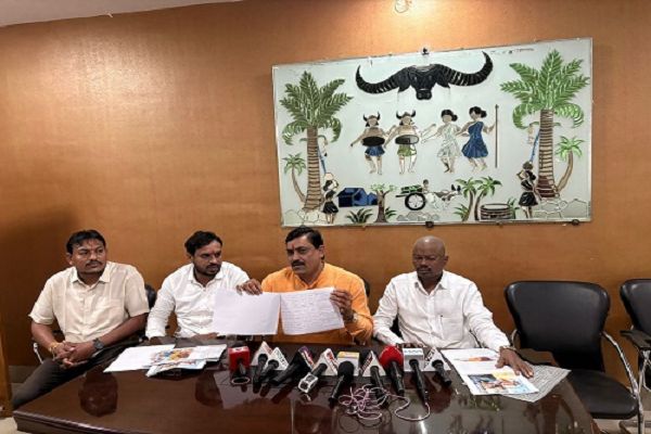 पूर्व विधायक मोहम्मद अकबर के करीबी पर फर्जी मतदाता नाम जोड़ने का गंभीर आरोप, FIR दर्ज