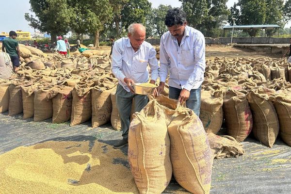 पारदर्शी व्यवस्था से खुशहाल किसान&mdash;3100 रुपये समर्थन मूल्य से नंद कुमार ने जताया मुख्यमंत्री विष्णु देव साय के प्रति आभार