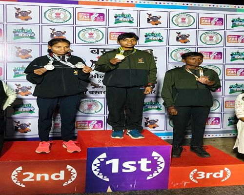 बस्तर ओलंपिक में दंतेवाड़ा का शानदार प्रदर्शन, एथलेटिक्स में जीते 4 गोल्ड