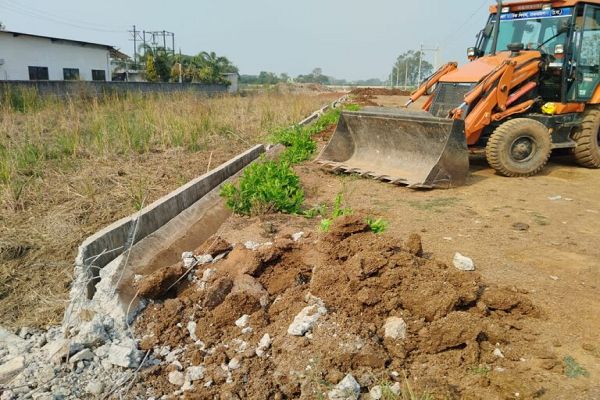  अवैध कॉलोनियों पर चला प्रशासन का बुलडोजर