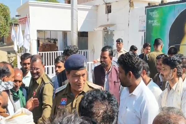 अज्ञात व्यक्ति के द्वारा जैतखाम को जलाने की की गई कोशिश शिकायत पर पुलिस ने विवेचना की जारी