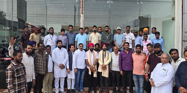 लौहनगरी में अल्पसंख्यक आयोग के अध्यक्ष अमरजीत छाबड़ा के प्रथम नगर आगमन पर स्वाधीन जैन ने किया जोरदार स्वागत