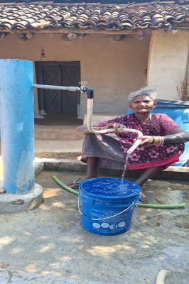  जल जीवन मिशन से बदली फुलमत बाई की जिंदगी, अब नहीं करना पड़ता पानी के लिए संघर्ष