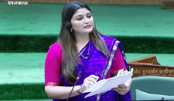 सदन में भावना बोहरा ने की पंडरिया विधानसभा के आंगनबाड़ी केंद्रों के उन्नयन की मांग