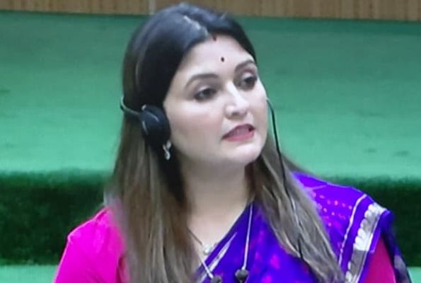 बजट चर्चा में विधायक भावना बोहरा ने विधानसभा क्षेत्र में औद्योगिक प्रशिक्षण केंद्र और उचित मूल्य दुकानों की स्थापना एवं वनांचल क्षेत्रों के विकास का उठाया मुद्दा 