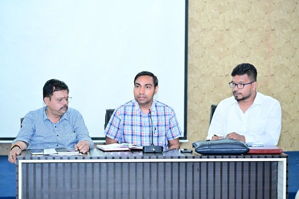 गैस एजेंसी संचालकों को गोदाम के बाहर और दुकान में सीसीटीवी कैमरे लगाएं : अपर कलेक्टर