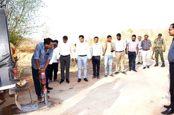 निर्माण कार्यों में गुणवत्ता से नहीं चलेगा समझौता&ndash; कलेक्टर श्री गोपाल वर्मा