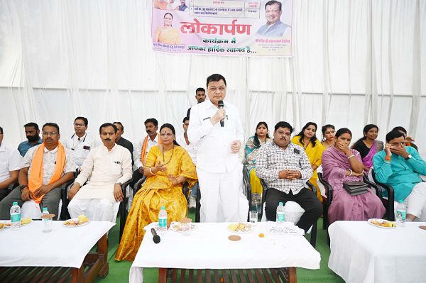 उद्योग मंत्री श्री लखनलाल देवांगन ने रजत जयंती उद्यान को जनसेवा में किया समर्पित