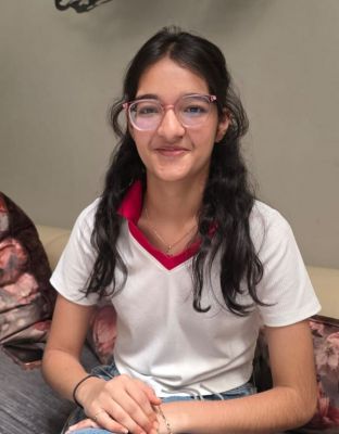 कवर्धा की बेटी अनवेशा बोथरा ने गणित में 100 में 100 अंक प्राप्त कर  रचा कीर्तिमान