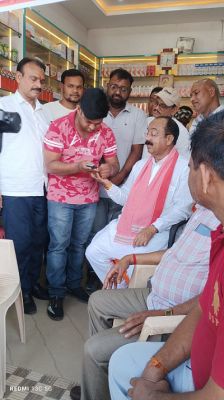 विश्व मजदूर दिवस के अवसर पर  उपमुख्यमंत्री  अरुण साव शामिल रहे मेडिकल टीम लोरमी