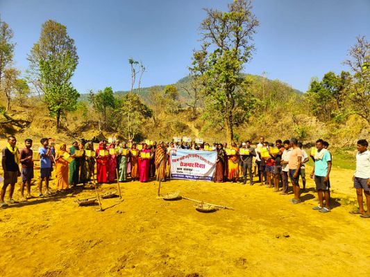 गांव-गांव में गूंजा सुशासन का संदेश&rsquo; : &rsquo;रोजगार सह आवास दिवस पर ग्रामीणों ने लिया जल संरक्षण का संकल्प&rsquo;