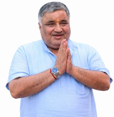 &rsquo;पर्यटन एवं संस्कृति मंत्री श्री राजेश अग्रवाल ने छोड़ा विशेष प्रोटोकॉल और सुरक्षा काफिला राष्ट्र प्रथम की भावना से ऊर्जा संरक्षण का संदेश&rsquo;
