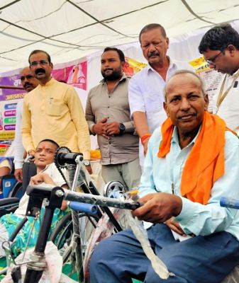 गुण्डरदेही विकासखण्ड के ग्राम राहुद में जनसमस्या निवारण शिविर का हुआ आयोजन 