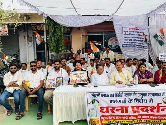 जनता पर बढ़ती महंगाई का बोझ डालने वाली सरकार के खिलाफ एकजुट होकर लड़ेगें लड़ाई-खुशबू वैष्णव