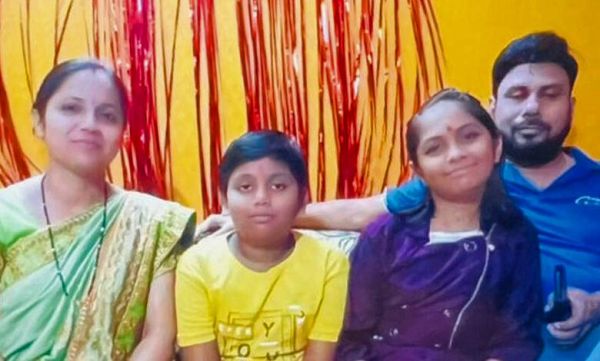 दुर्ग में सनसनी: पति-पत्नी ने दो बच्चों की हत्या के बाद लगाई फांसी