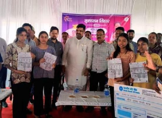 दुर्ग शहर के पुराना गंज मंडी में जनसमस्या निवारण शिविर संपन्न, स्कूल शिक्षा मंत्री गजेन्द्र यादव भी शामिल हुए