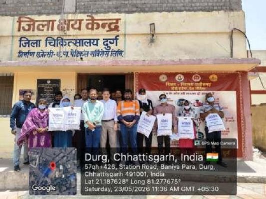 जामुल सीमेंट वर्क्स ने दुर्ग जिले के टीबी मरीजों को बांटी 100 न्यूट्रिशन किट