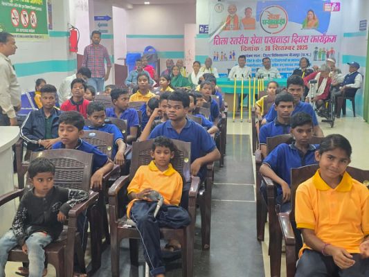  समाज कल्याण योजनाओं से बदल रही बीजापुर की तस्वीर