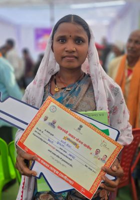 प्रधानमंत्री आवास योजना से साकार हुआ भारती का सपना, पक्के घर की चाबी ने बदली जिंदगी