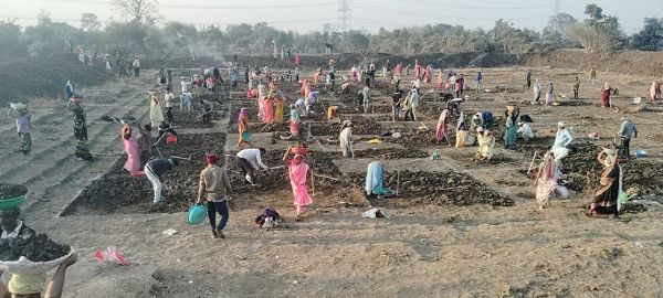 &rsquo;'जल संरक्षण के साथ मिल रहा बंपर रोजगार, मोर गांव, मोर तरिया' अभियान से संवर रहे ग्रामीण क्षेत्र&rsquo;