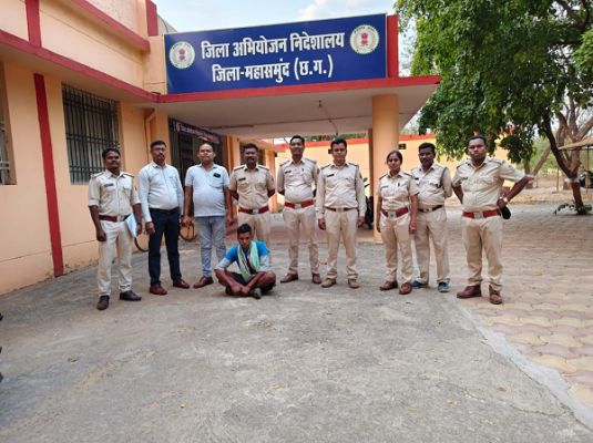 &rsquo;अवैध शिकार पर वन विकास निगम की बड़ी कार्रवाई, बारनवापारा क्षेत्र से एक आरोपी गिरफ्तार, भेजा गया जेल&rsquo;