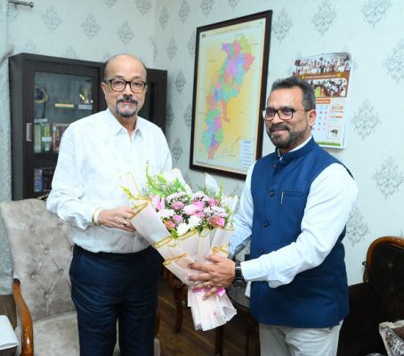 राज्यपाल श्री डेका से प्रधान मुख्य वन संरक्षक श्री अरुण कुमार पाण्डेय ने की सौजन्य भेंट