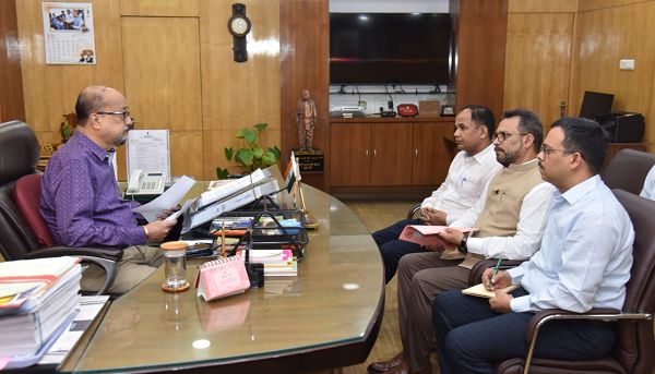 पेड़ों की सुरक्षा और संवर्धन पर समुचित ध्यान देने की आवश्यकता - राज्यपाल श्री डेका