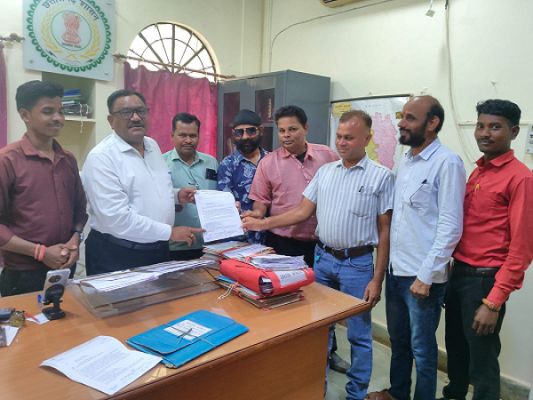 पत्रकार सुरक्षा कानून लागू करने की मांग तेज, छत्तीसगढ़ जर्नलिस्ट यूनियन  कबीरधाम ने सौंपा ज्ञापन