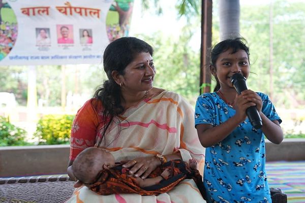  बच्चों के अधिकारों और सुरक्षा के लिए गांव-गांव पहुंच रही बाल चौपाल