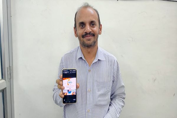 &rsquo;मुख्यमंत्री हेल्पलाइन 1076 बनी उम्मीद की किरण: सिर्फ एक सप्ताह में बना आयुष्मान कार्ड&rsquo;