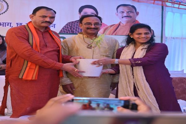 मेडिकल कॉलेज परिसर बना हरित विकास का प्रतीक