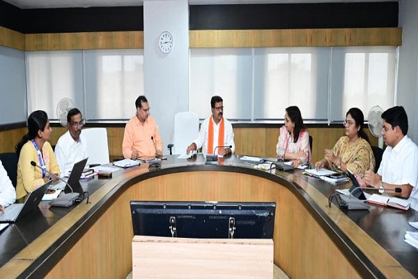 छत्तीसगढ़ में एआई (AI) तकनीक से होगा पीएमजीएसवाई सड़कों का निरीक्षण- उप मुख्यमंत्री विजय शर्मा का बड़ा फैसला