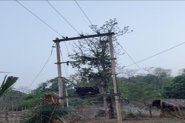 दशकों का अंधेरा छँटा: 'नियद नेल्लानार योजना' से जगमगाए नारायणपुर के वनांचल गांव