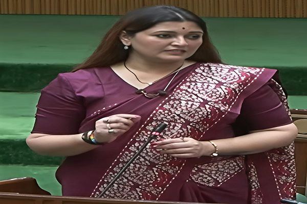 पंडरिया विधायक भावना बोहरा ने विधानसभा में वनांचल क्षेत्रों में जल जीवन मिशन, नगरीय निकाय क्षेत्रों में जल प्रदाय योजनाओं की प्रगति एवं स्कूल शिक्षा का उठाया मुद्दा
