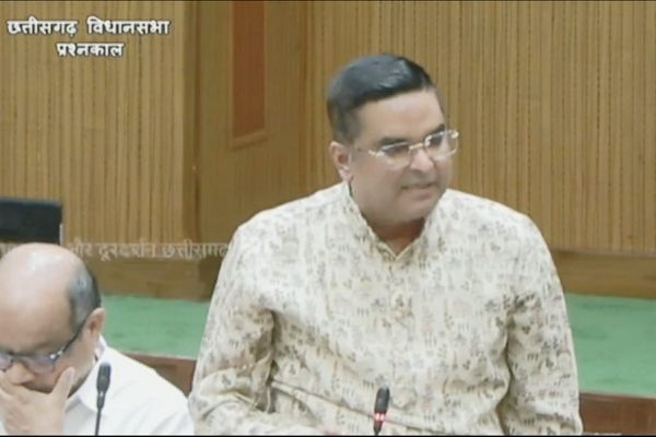 विधानसभा में गूंजा BSP लोहा चोरी का मामला, रिकेश सेन ने उठाई जांच की मांग
