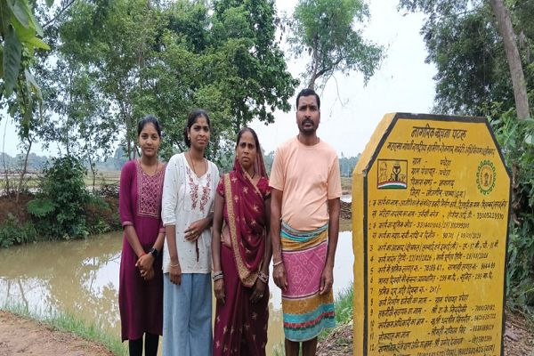 आजीविका डबरी से बदली किसान पिताम्बर बरेठ की तस्वीर