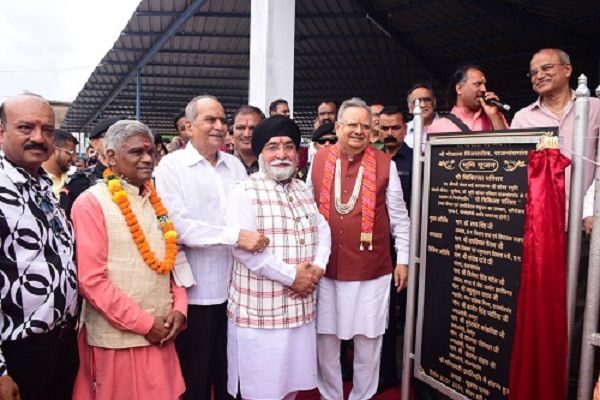 राजनांदगांव की गौशाला पिंजरापोल सेवा, समर्पण और जनसहभागिता का आदर्श केंद्र : डॉ. रमन सिंह
