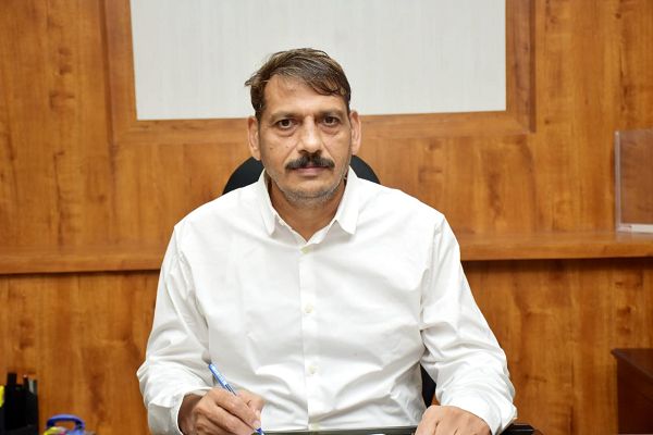 कलेक्टर का सख्त निर्देश एक सप्ताह में धान का शत- प्रतिशत करें निराकरण पूरा--अन्यथा होगी सख्त कानूनी कार्रवाई*--